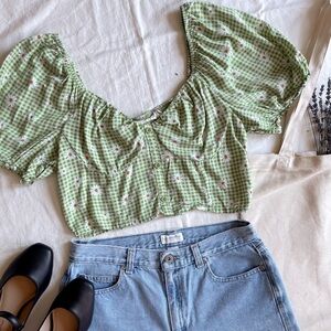 Live 2 be Spoiled gingham green + daisy cropped puff-sleeve top - size XL